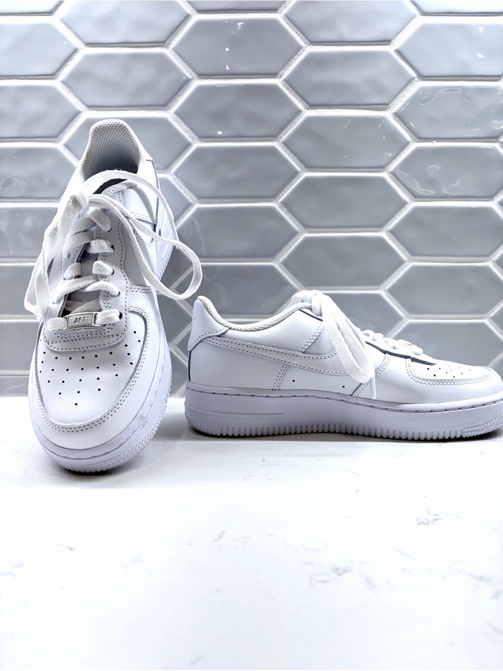 Nike Air Big Kids/Yourh Air Force 1 All-White Low-Top Sneakers